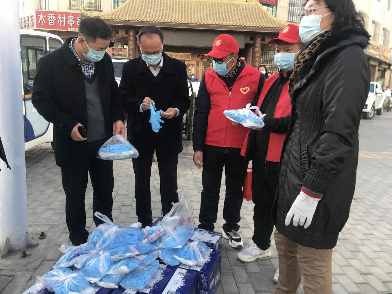 馬宗?？赐繂?wèn)疫情防控一線黨員職工