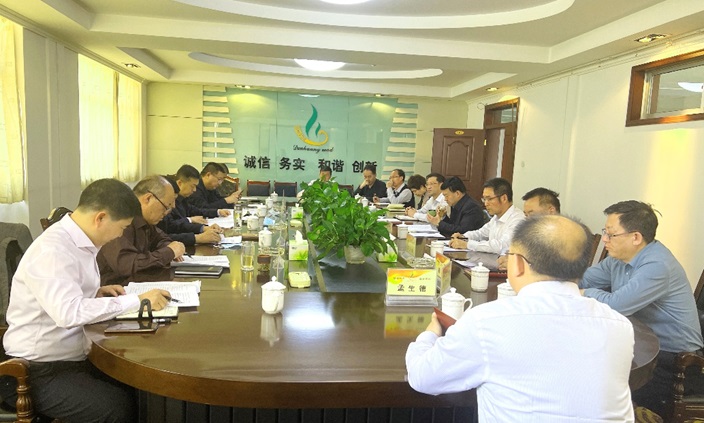 市委常委、副市長張秀林到敦煌種業(yè)調(diào)研